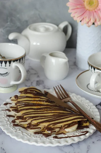 Haferflocken Zum Frühstück Mit Schokoladenpaste Und Banane — Stockfoto