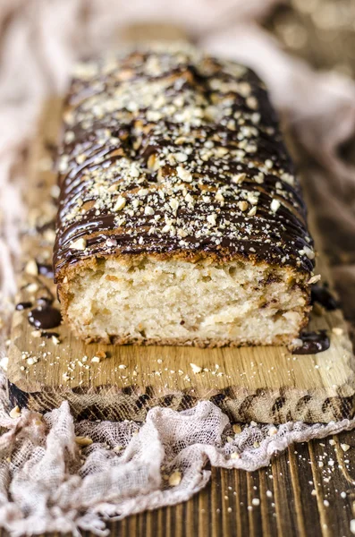 Pastel de manzana vegana con nueces y chocolate — Foto de Stock