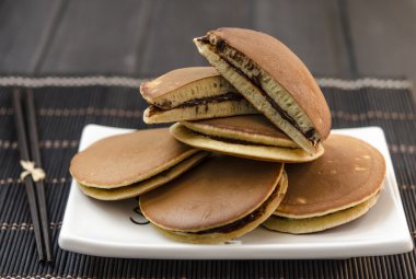 Japon krep dorayaki