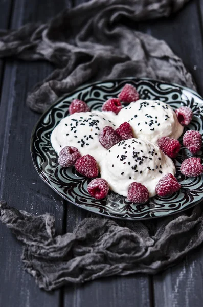 Rice with black sesame ice cream and raspberries — Stock Image Rice with black sesame ice cream and raspberries Stock Photo