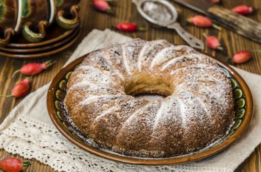 Lor puding irmik ve elma ile