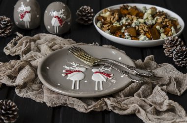 Kabak, ceviz ve mavi peynir salatası