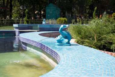 Açık havada balık formunda çeşme