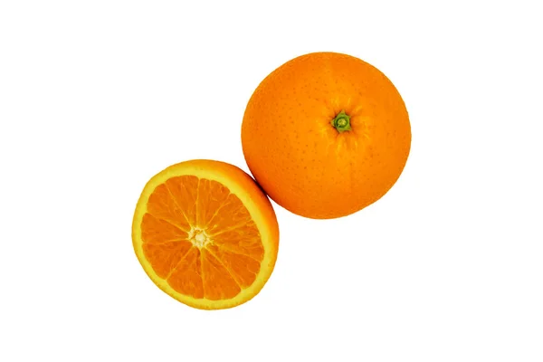 Naranja Sobre Fondo Blanco Con Mitad Una Naranja Primer Plano — Foto de Stock