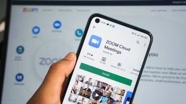 Akıllı telefondaki zoom uygulaması, Endonezya, Pekanbaru - 11 Haziran 2021