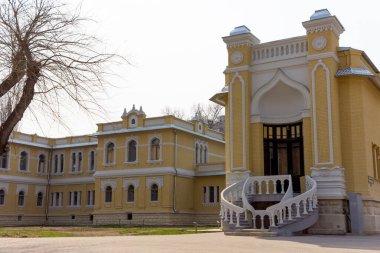 Rusya, Kislovodsk. İyi havalarda restorasyondan sonra ana narzan banyosu.