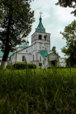 Trinity Katedrali (İngilizce: Trinity Cathedral of the Life-Verving Trinity, Holy Trinity Cathedral, 17. yüzyılın sonuna kadar - Pokrovsky Katedrali) Ortodoks kilisesidir. Alexandrov, Rusya.