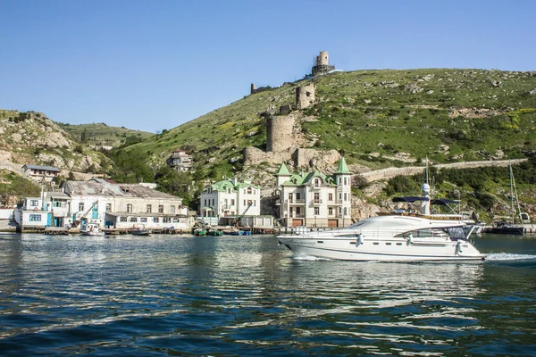 Repubblica Crimea Citta Balaklava Bay Con Yacht Trasporti Navigabile — Foto Stock