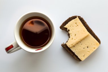 peynir ve kahve ile ekmek 