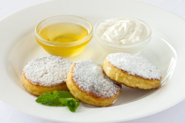  Ekşi kremalı peynirli kek.