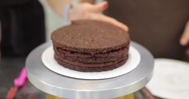 料理教室でケーキを作る — ストック動画
