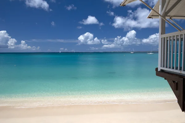 Grand case plaży, st martin, Karaiby — Zdjęcie stockowe