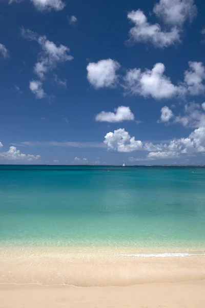 Grand case plaży, st martin, Karaiby — Zdjęcie stockowe