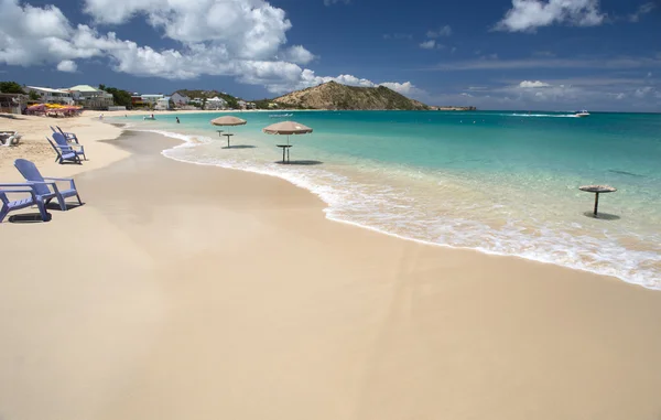 Grand випадку пляжі в Санкт-Мартін в Карибському басейні — стокове фото