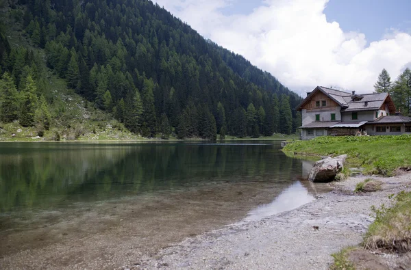 Lago Nambino, treeking of the five lakes — Stock fotografie