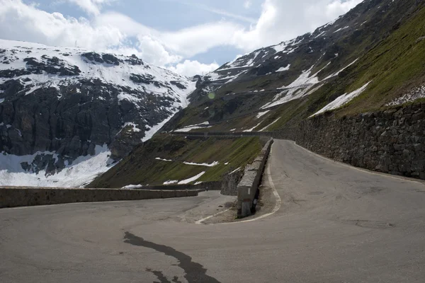 The Stelvio Pass, mountain pass in northern Italy, at an elevati — Stockfoto