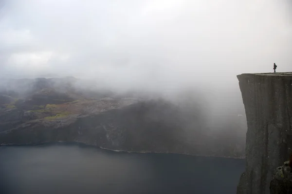 Preikestolen, rocher de la chaire — Photo