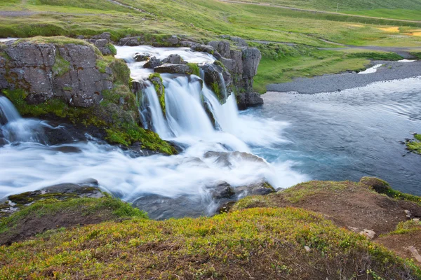 Kirkjufell, Snaefellsnes-félszigeten, Izland — Stock Fotó