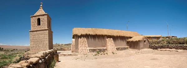 Kostel v Laguna Altiplanica, poušť Atacama, Chile — Stock fotografie