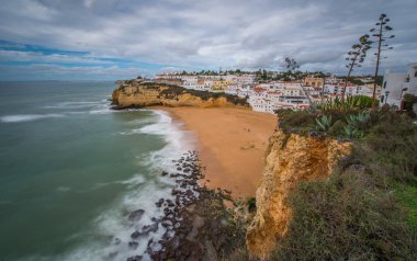 Praia de Carvoeiro, Algarve, Portekiz