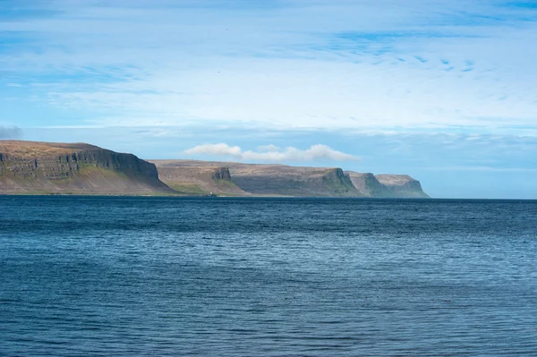 Vue panoramique de Patrekfjordur, Westfjords, Islande — Photo