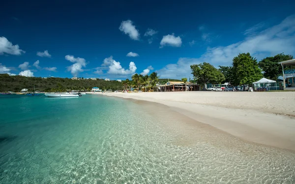 Sandy zemin Bay, Anguilla, İngiliz Batı Hint Adaları