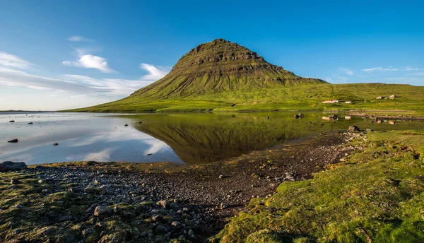 Kirkjufell mountain,  Snaefellsnes peninsula, north of Iceland — Stock Photo, Image