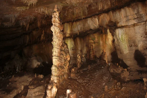 Very Beautiful Deep Cave Outskirts Tskaltubo Georgia — Stock Photo, Image