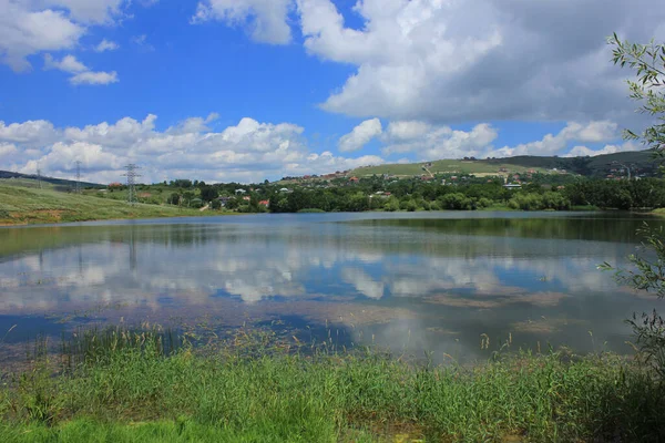 Azerbaijão Belo Lago Perto Aldeia Chukhuryurd Distrito Shemakha — Fotografia de Stock