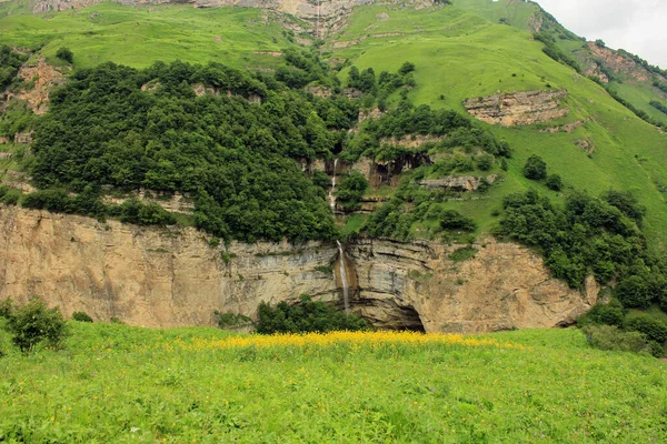 Azerbaycan Dağlarda Güzel Bir Şelale Kusar Bölgesi — Stok fotoğraf