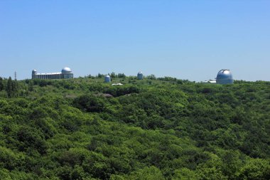 Azerbaycan. Shemakha bölgesi. Pirkuli. Dağlarda gözlemevi.