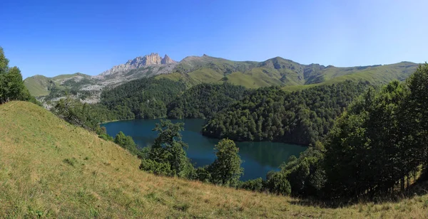 Azerbaiyán Ganja Hermoso Lago Ciervos Montaña —  Fotos de Stock