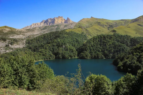 Αζερμπαϊτζάν Γκάνζα Όμορφη Λίμνη Ελάφι Βουνό — Φωτογραφία Αρχείου