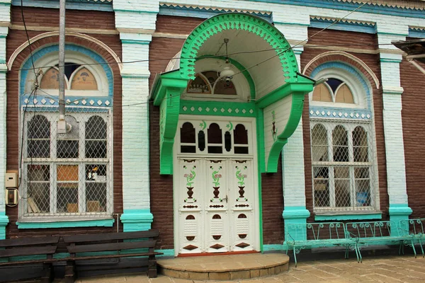 Una Hermosa Mezquita Ladrillo Rojo Ciudad Cuba Azerbaiyán —  Fotos de Stock