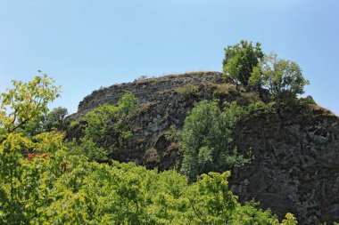 Fragments of the fortress Kale and Bugurt on the mountain. Azerbaijan. Shemakha.