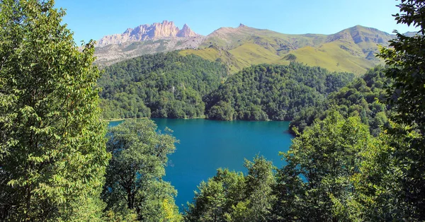 Azerbaiyán Ganja Hermoso Lago Ciervos Montaña —  Fotos de Stock