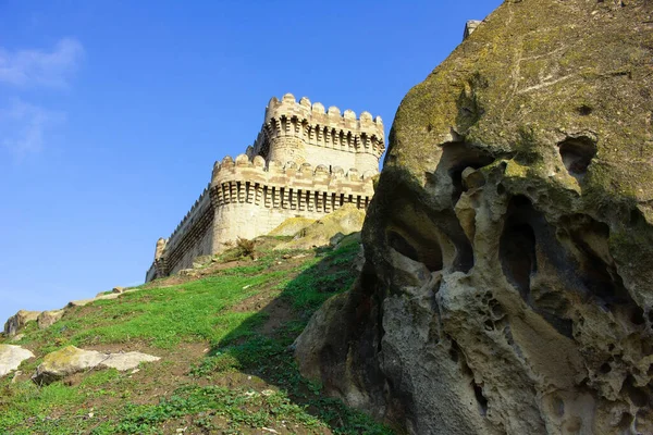 Una Antigua Fortaleza Una Montaña Raman Siglos Bakú Azerbaiyán — Foto de Stock