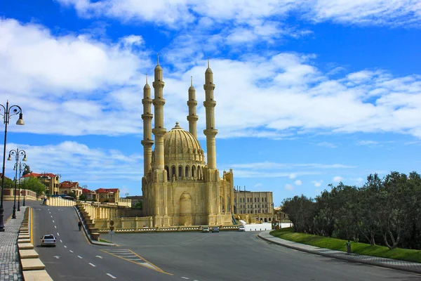 Baku Azerbaijan 2017 Year Beautiful Big Mosque Named Heydar Aliyev — Stock Photo, Image
