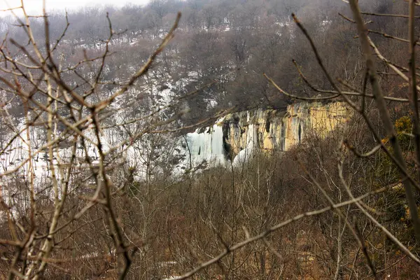Zmrzlý Vodopád Horách Vesnice Gryzdakhnya Ázerbájdžán — Stock fotografie