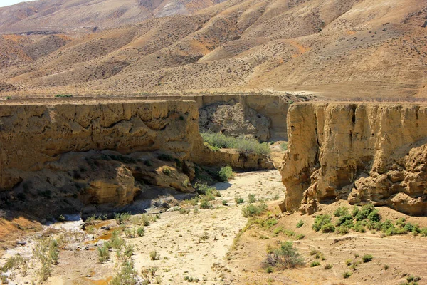Een Pittoreske Diepe Canyon Buurt Van Het Stadje Sangachaly Azerbeidzjan — Stockfoto