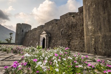 Fort Belgica, Banda Adaları, Endonezya kapısı