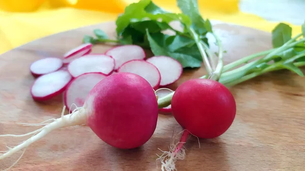 Primeros Planos Rábano Vegetales Raíz Temprana Para Hacer Ensalada Dietética — Foto de Stock