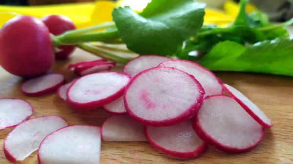 Gros Plan Sur Radis Rouge Légumes Frais Précoces Pour Faire — Photo