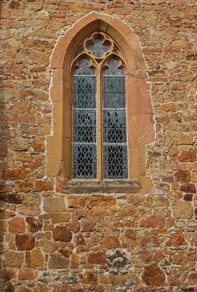 Antigua Ventana Iglesia Del Pueblo —  Fotos de Stock