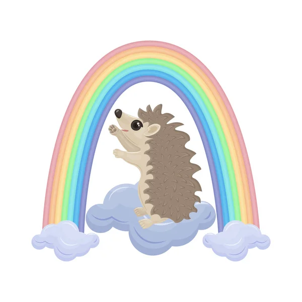 Leuke heldere kinderen illustratie met het beeld van een leuke grappige egel staan op een blauwe wolk en kijken naar een kleurrijke regenboog. Vector illustratie op een witte achtergrond. — Stockvector