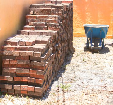 el arabası ve çevre düzenlemesi için tuğla