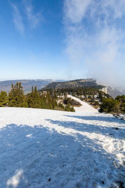 Moucherotte zirvesi ve radar anteni, Vercors massif (Isere, Fransa)