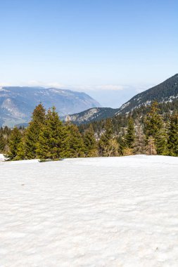 Moucherotte zirvesi ve radar anteni, Vercors massif (Isere, Fransa)