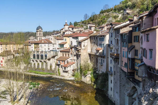 Pont-en-Royans 'da (Auvergne-Rhne-Alpes, Fransa)