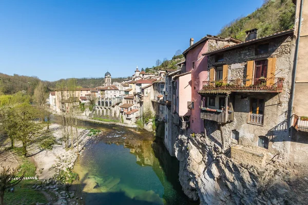 Pont-en-Royans 'da (Auvergne-Rhne-Alpes, Fransa)